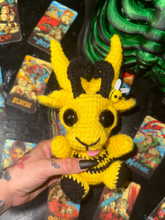 Load image into Gallery viewer, Der-Bee Goat 🐝