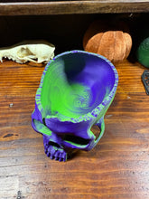 Load image into Gallery viewer, Green and Purple Yarn Bowl