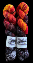 Load image into Gallery viewer, Eye Of Sauron- Versatility DK
