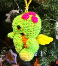 Load image into Gallery viewer, Neon Cthulhu Keychain
